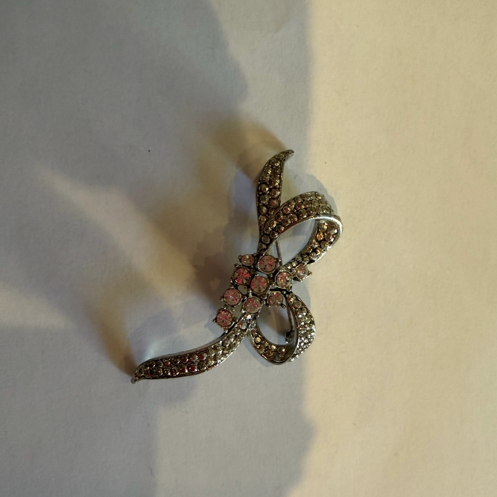 Elegant Pink and Silver Bow Brooch